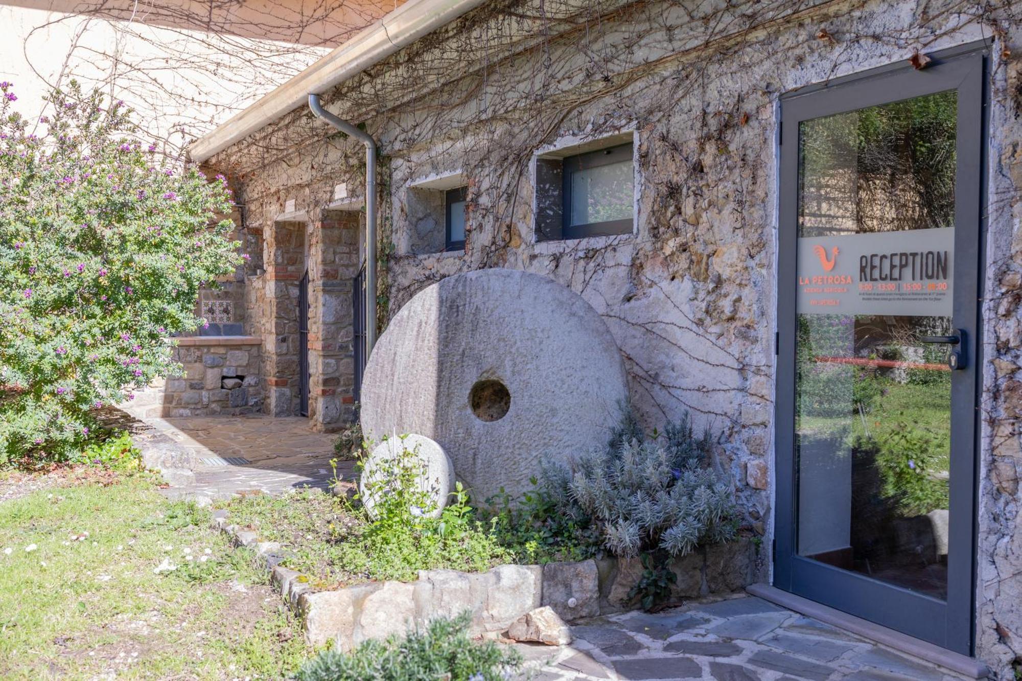 Agriturismo La Petrosa Ceraso Exteriör bild