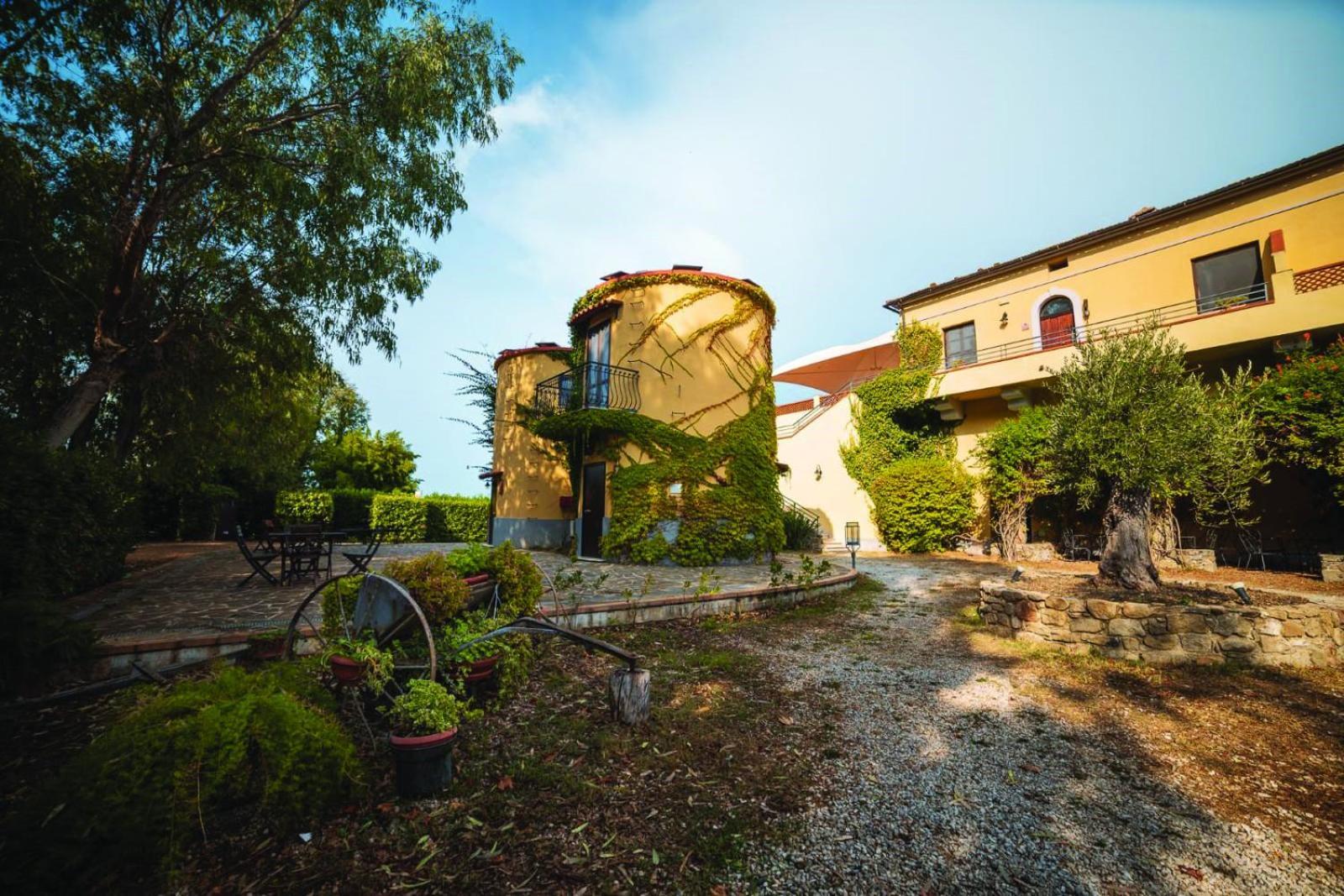 Agriturismo La Petrosa Ceraso Exteriör bild